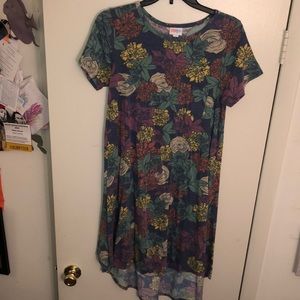 *Sold* LulaRoe floral Carly